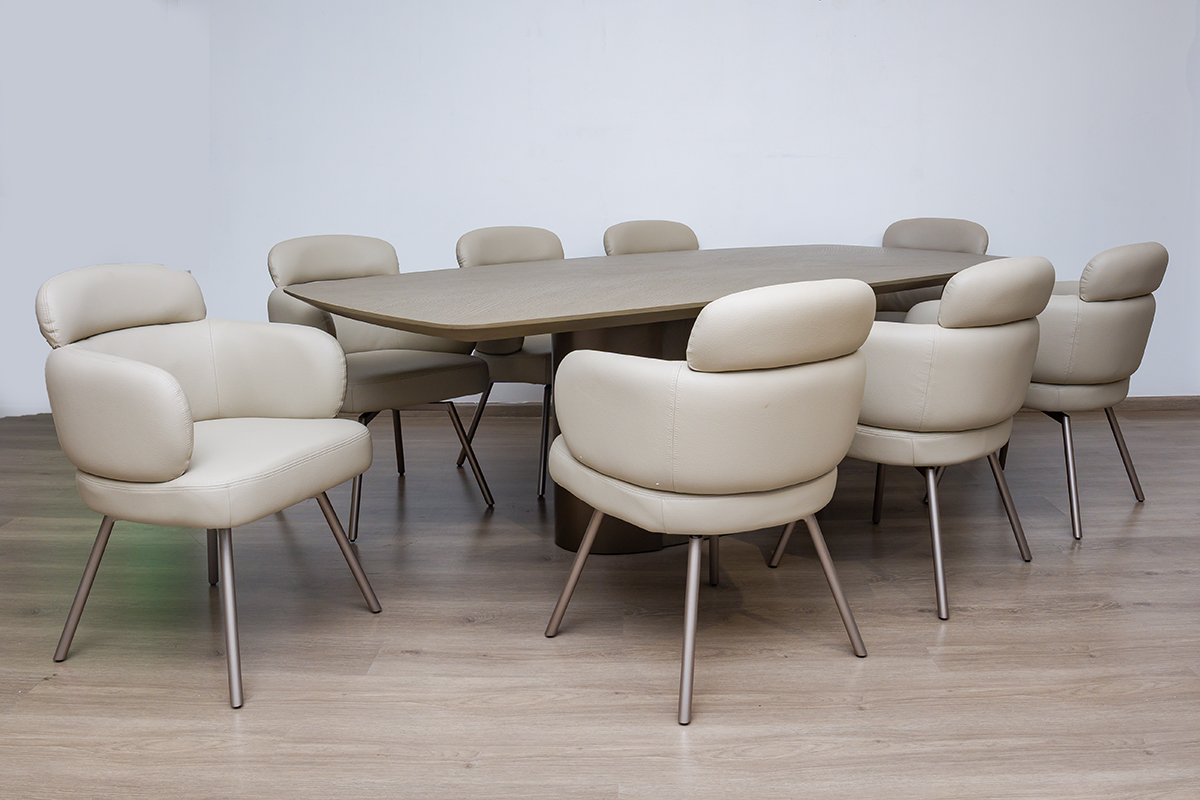 AVALON Dining Table + 8 Gracie Chairs